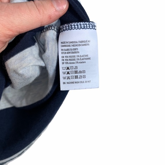 American Eagle Soft & Sexy Blue Stripe Pocket Tee Size Small - Picture 10 of 15